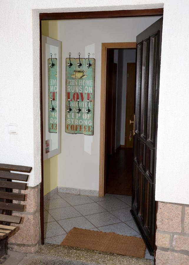 Ferienwohnung Reissmann Heinsdorfergrund Exterior photo
